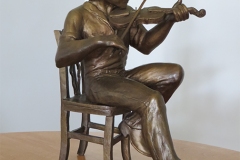 The fiddle Player